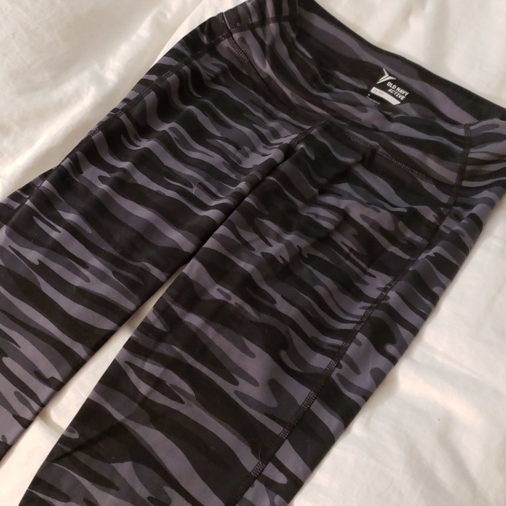 Camo workout leggings